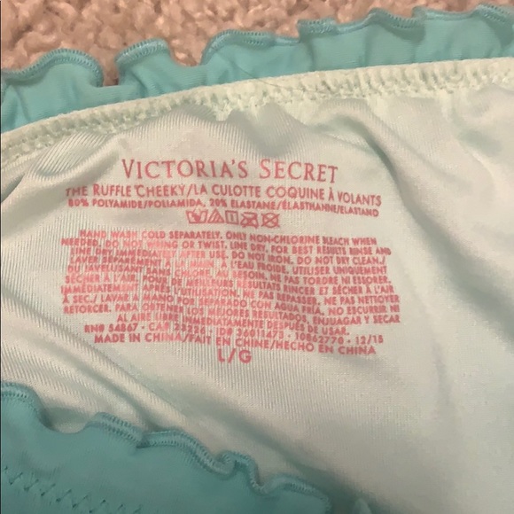 Victoria’s Secret bikini bottom - Picture 2 of 3